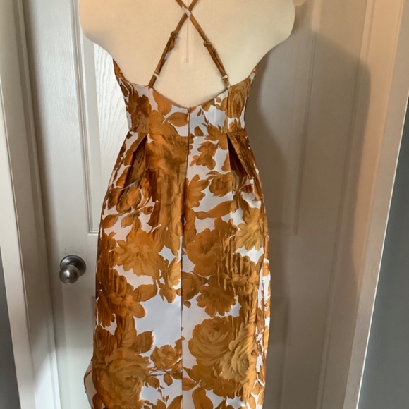 Brocade dress - Picture 2 of 3